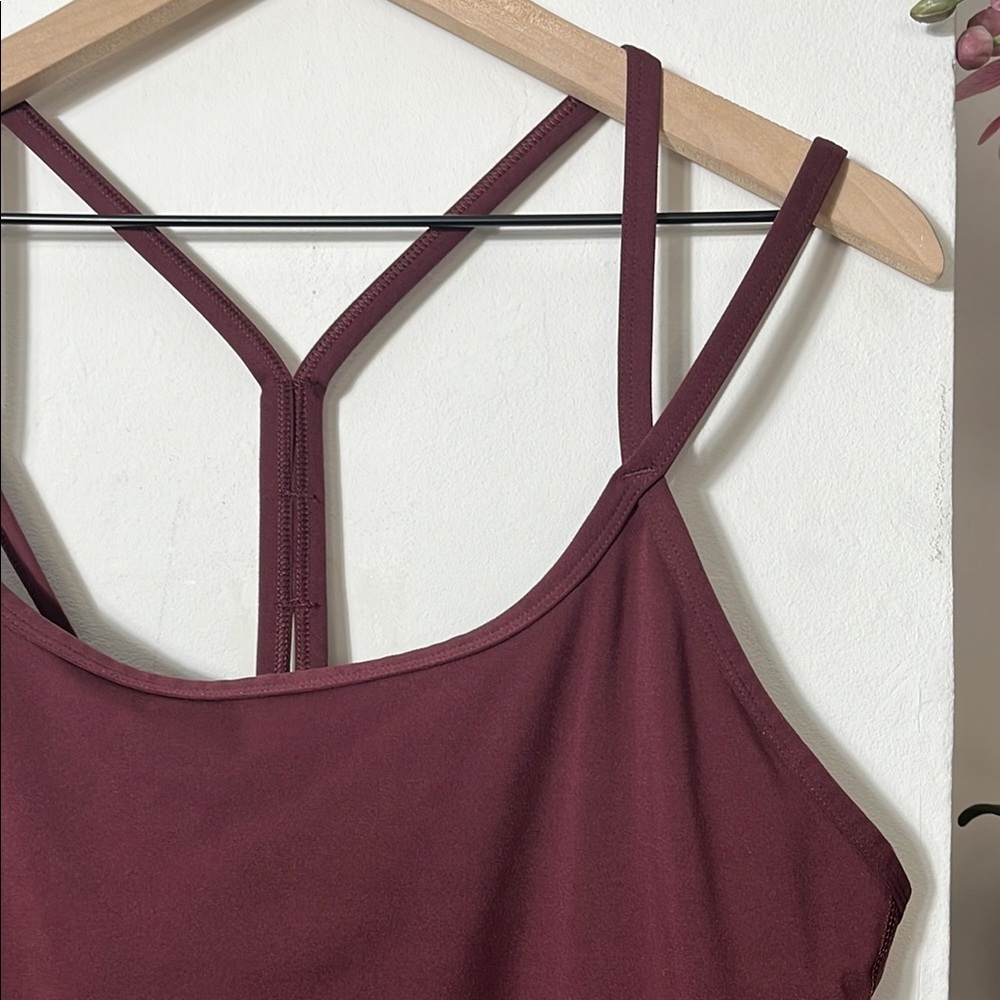 Thrive Society work out top - Picture 2 of 9